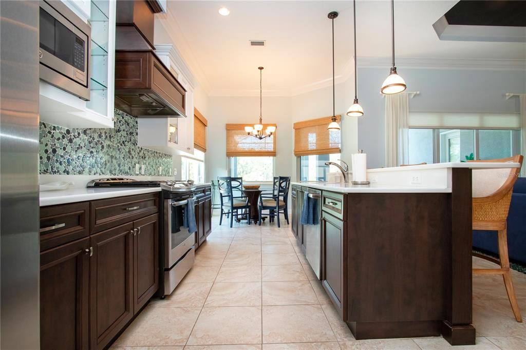 For Rent: $3,500 (2 beds, 2 baths, 1999 Square Feet)