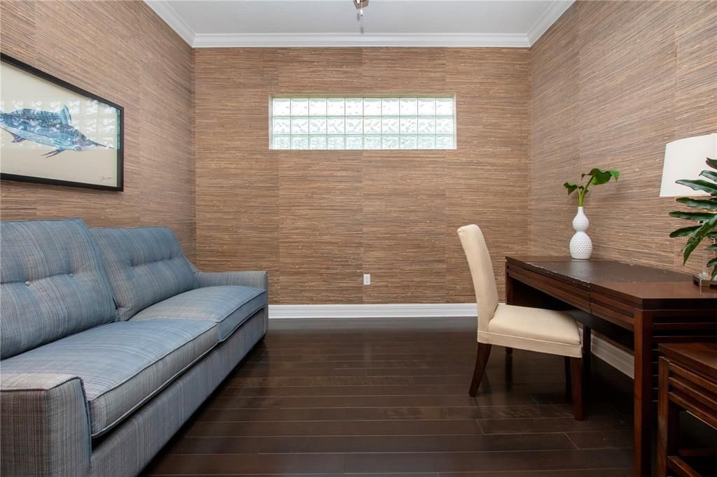 For Rent: $3,500 (2 beds, 2 baths, 1999 Square Feet)