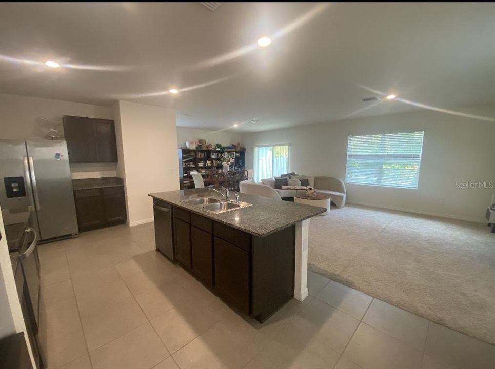 For Rent: $2,700 (4 beds, 2 baths, 2328 Square Feet)