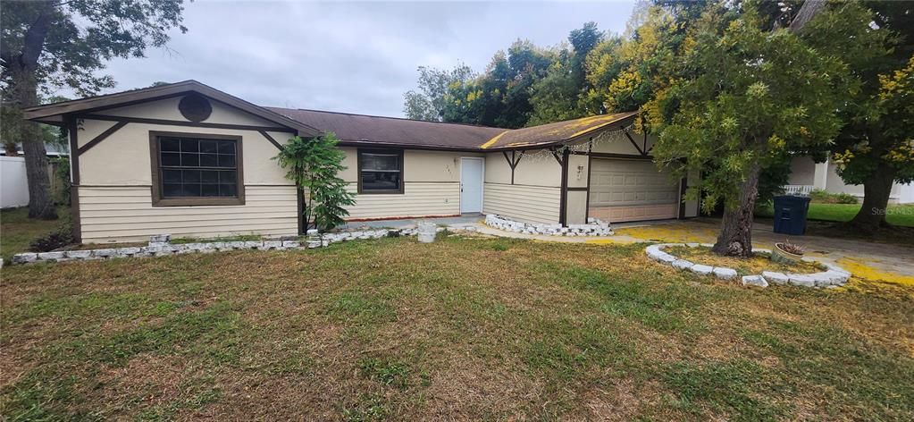 Recently Sold: $130,000 (4 beds, 2 baths, 1190 Square Feet)