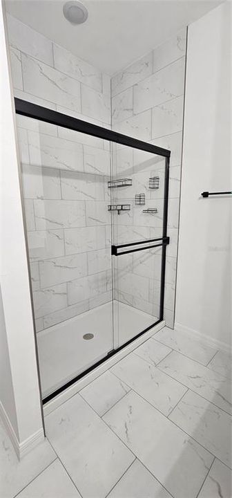 For Rent: $1,600 (3 beds, 2 baths, 1250 Square Feet)