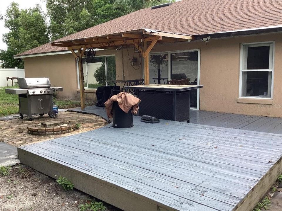 For Rent: $2,275 (3 beds, 2 baths, 1773 Square Feet)