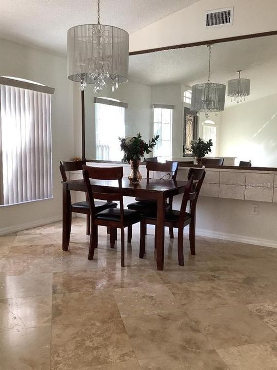 For Rent: $2,275 (3 beds, 2 baths, 1773 Square Feet)