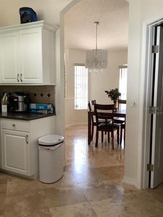 For Rent: $2,275 (3 beds, 2 baths, 1773 Square Feet)