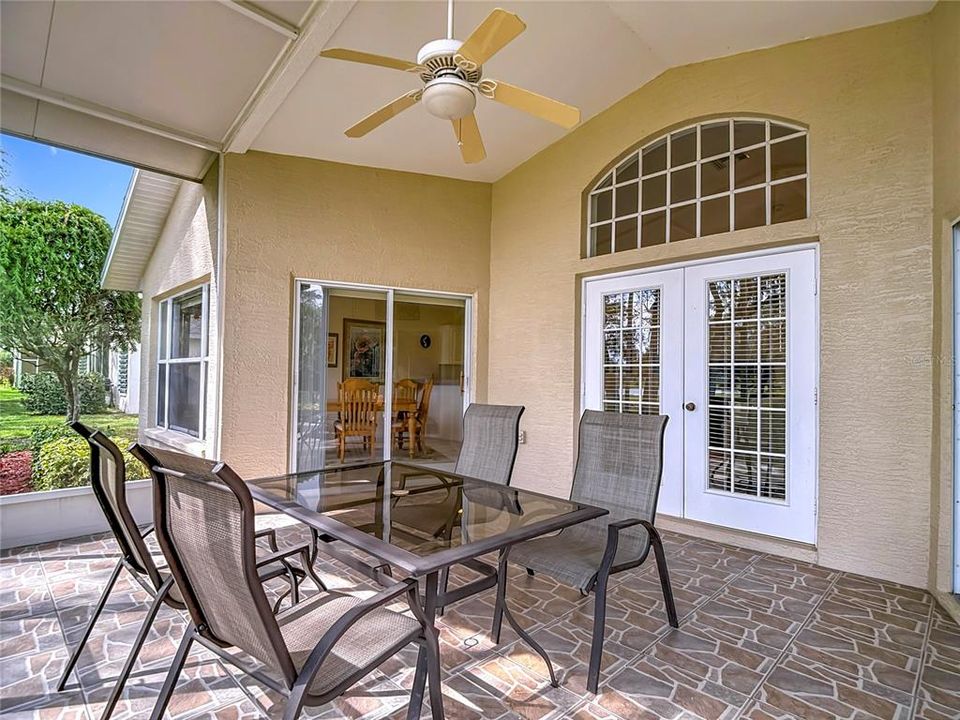 For Sale: $349,900 (3 beds, 2 baths, 1587 Square Feet)