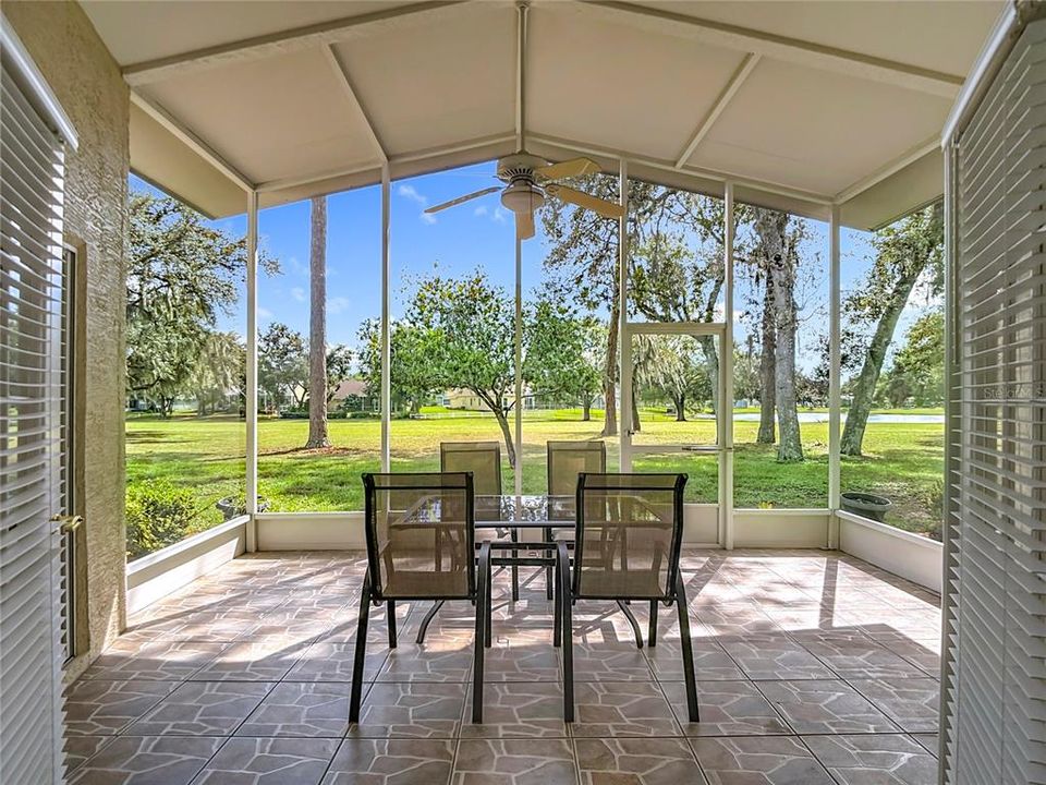 For Sale: $349,900 (3 beds, 2 baths, 1587 Square Feet)