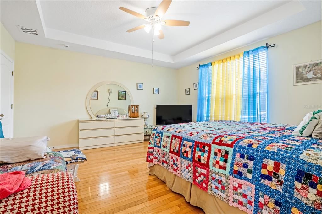 For Sale: $629,900 (4 beds, 3 baths, 2551 Square Feet)