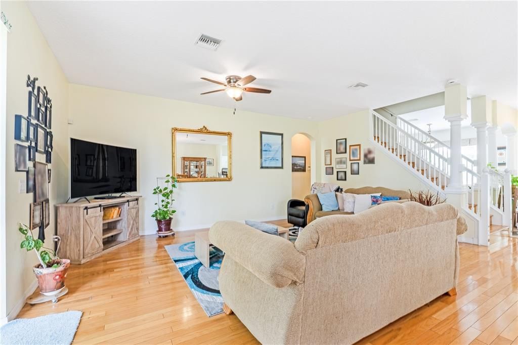 For Sale: $629,900 (4 beds, 3 baths, 2551 Square Feet)