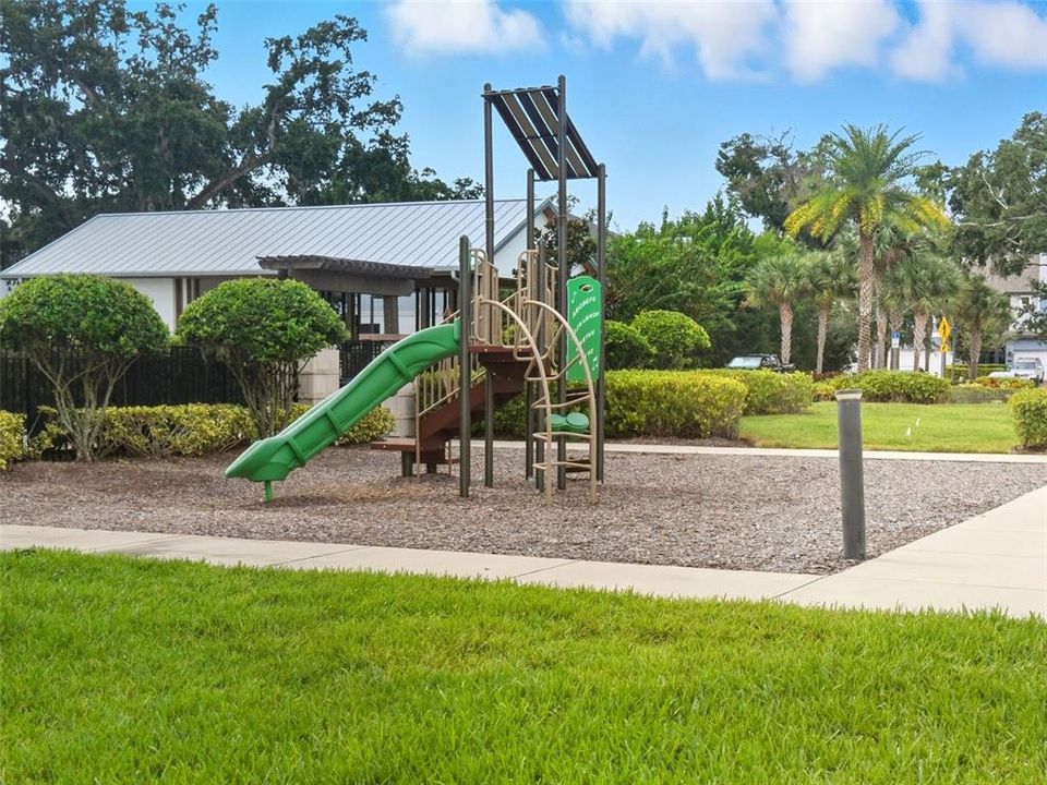 For Sale: $460,000 (3 beds, 2 baths, 2312 Square Feet)