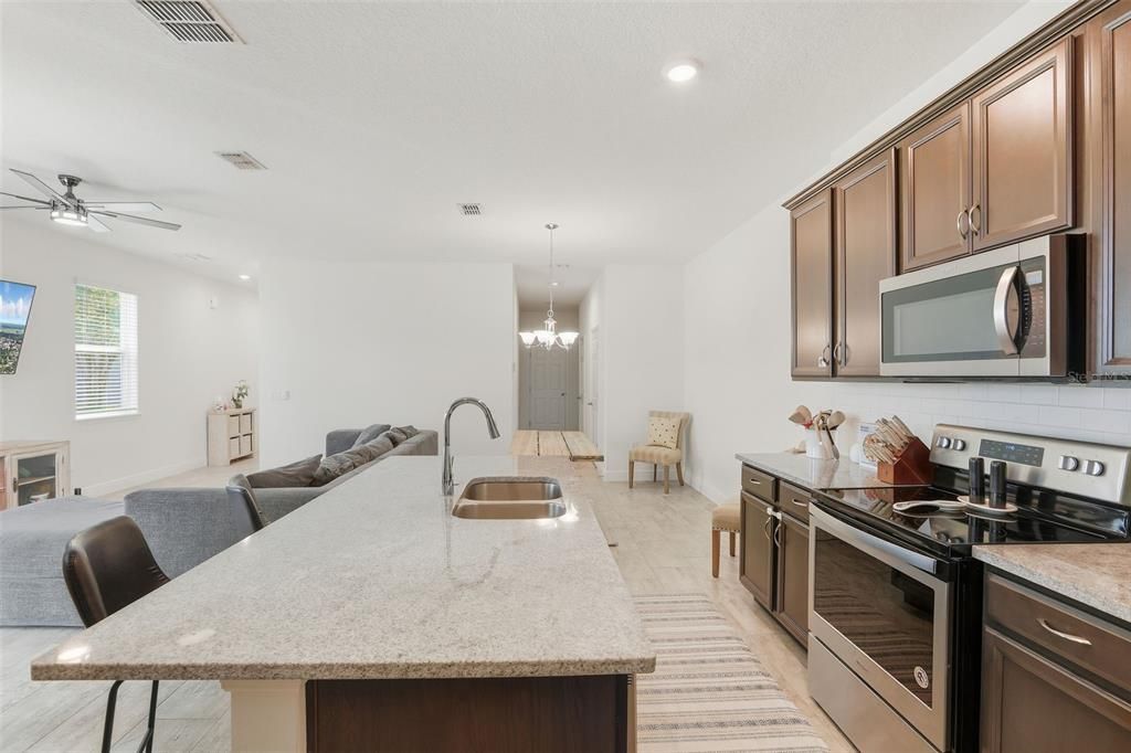 For Sale: $460,000 (3 beds, 2 baths, 2312 Square Feet)