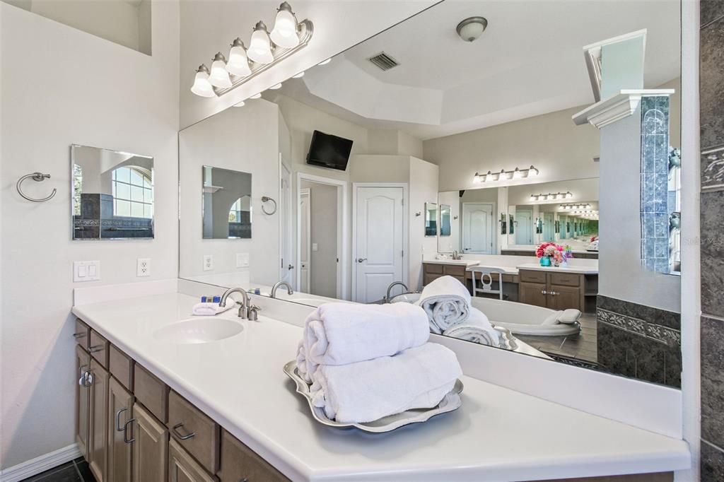 For Sale: $1,289,900 (4 beds, 3 baths, 2625 Square Feet)