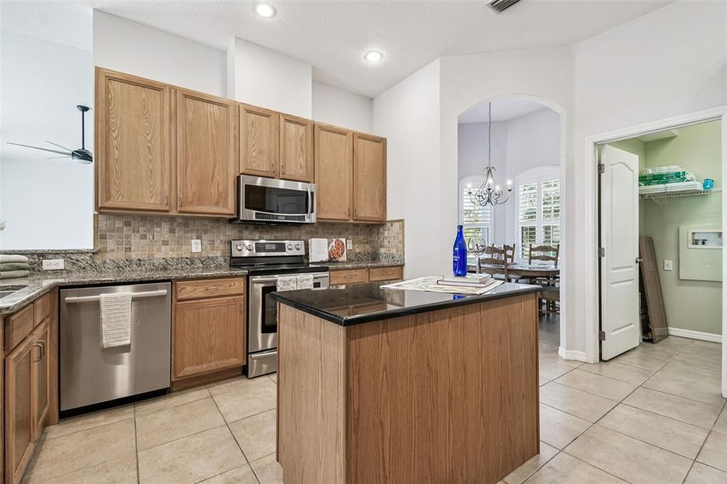 For Sale: $1,289,900 (4 beds, 3 baths, 2625 Square Feet)