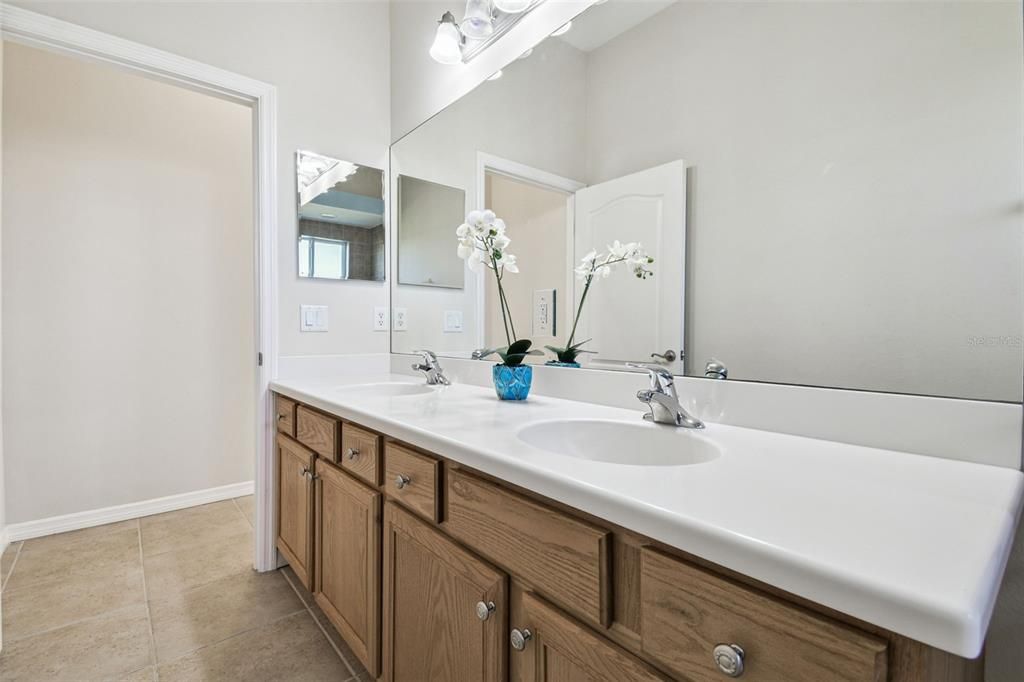 For Sale: $1,289,900 (4 beds, 3 baths, 2625 Square Feet)