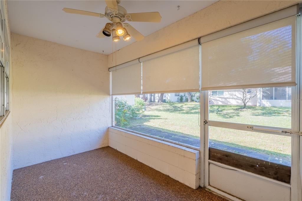 For Sale: $159,000 (2 beds, 2 baths, 1059 Square Feet)