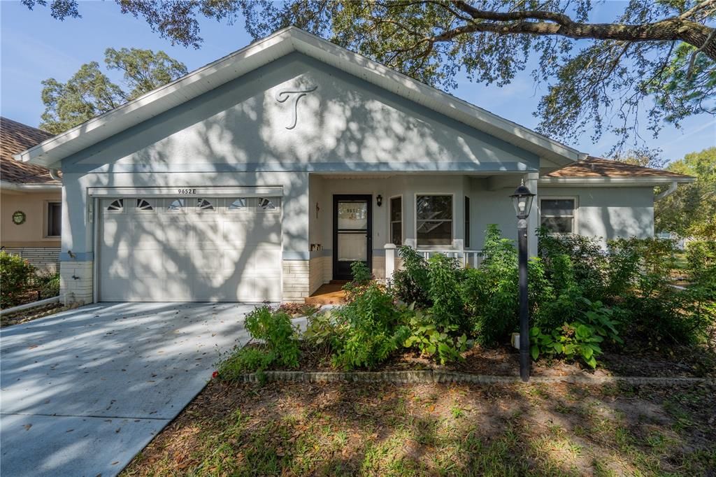 For Sale: $159,000 (2 beds, 2 baths, 1059 Square Feet)