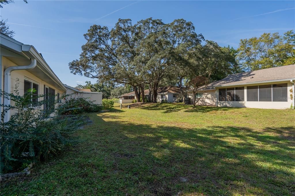 For Sale: $159,000 (2 beds, 2 baths, 1059 Square Feet)