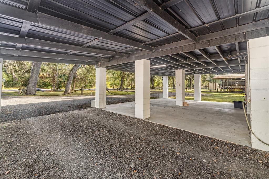 На продажу: $349,000 (2 спален, 2 ванн, 970 Квадратных фут)