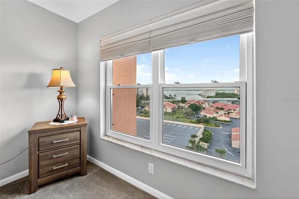 For Sale: $238,000 (1 beds, 1 baths, 745 Square Feet)