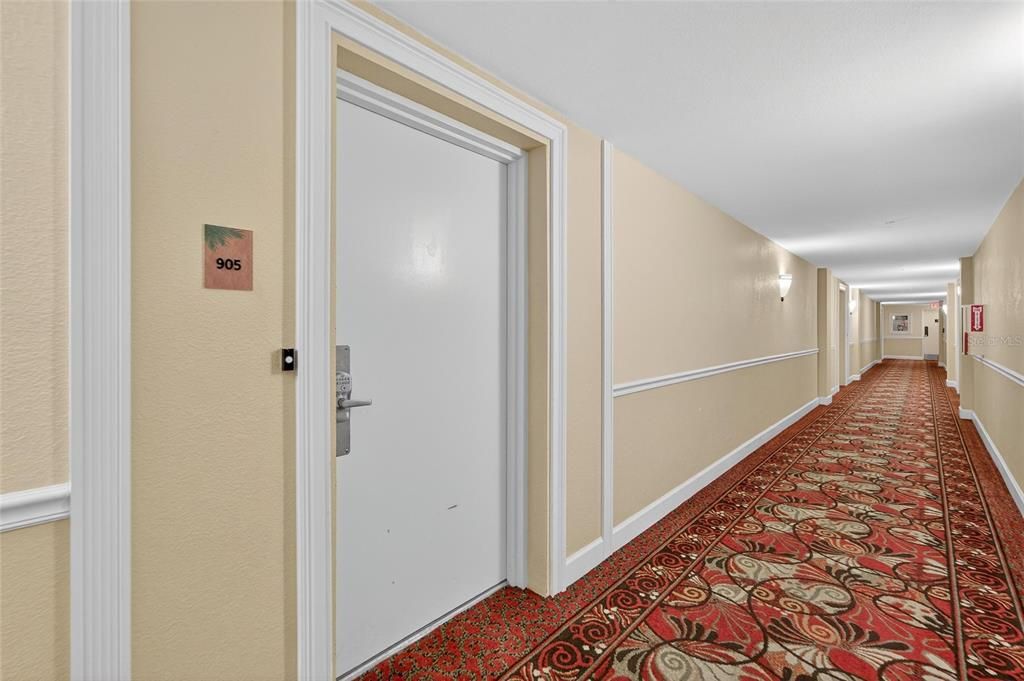 For Sale: $238,000 (1 beds, 1 baths, 745 Square Feet)