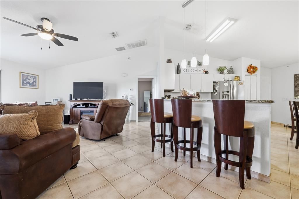 Active With Contract: $245,000 (3 beds, 2 baths, 1548 Square Feet)