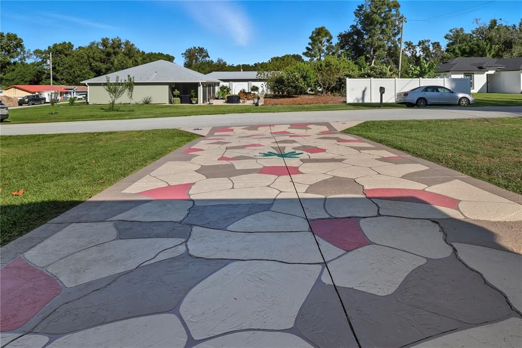 Active With Contract: $245,000 (3 beds, 2 baths, 1548 Square Feet)