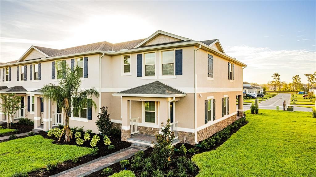 Под контрактом: $2,700 (3 спален, 2 ванн, 1817 Квадратных фут)