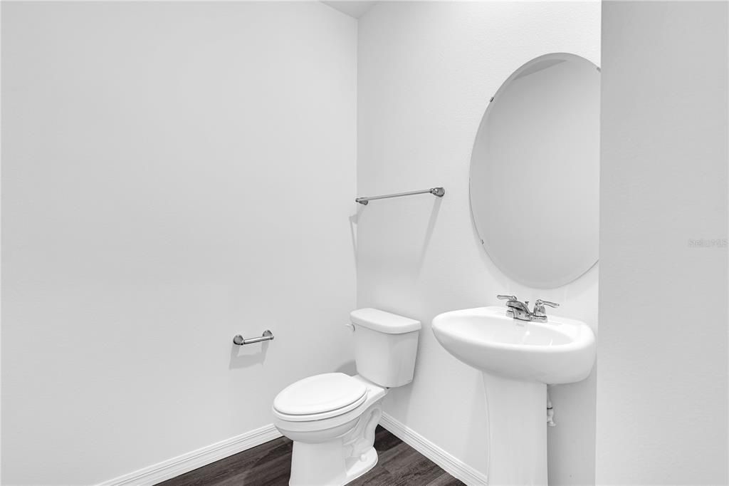 Под контрактом: $2,700 (3 спален, 2 ванн, 1817 Квадратных фут)