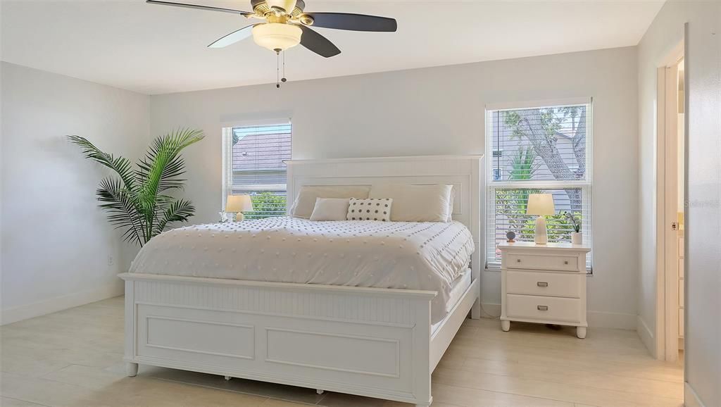 Active With Contract: $750,000 (4 beds, 2 baths, 2092 Square Feet)