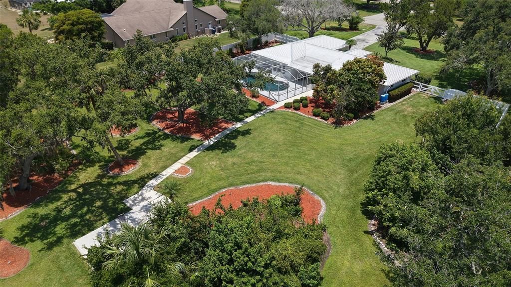 Active With Contract: $750,000 (4 beds, 2 baths, 2092 Square Feet)