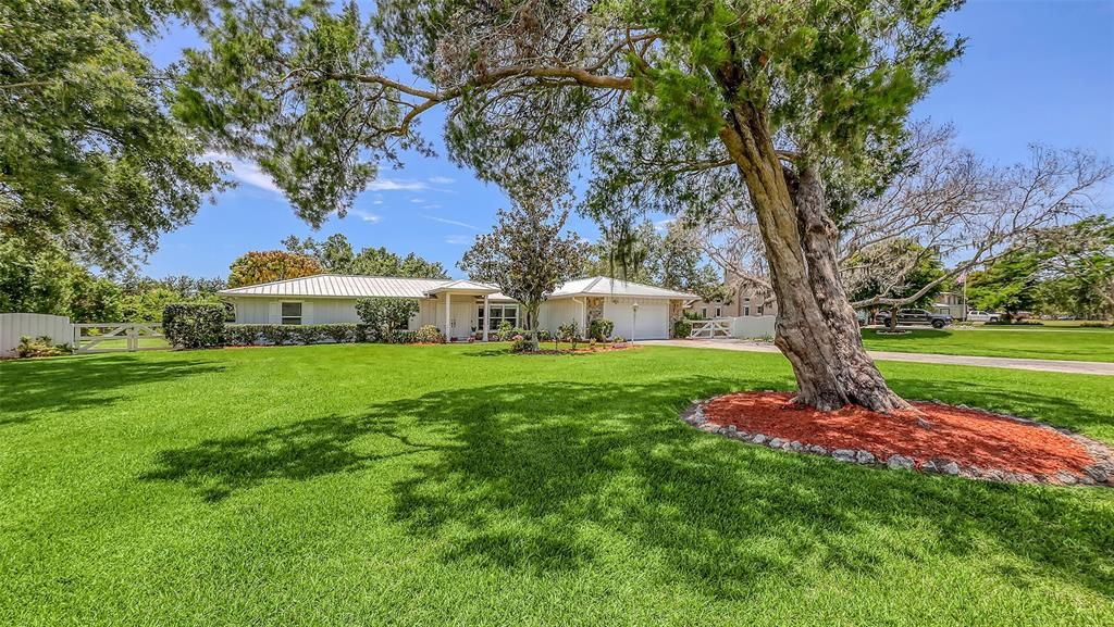 Active With Contract: $750,000 (4 beds, 2 baths, 2092 Square Feet)