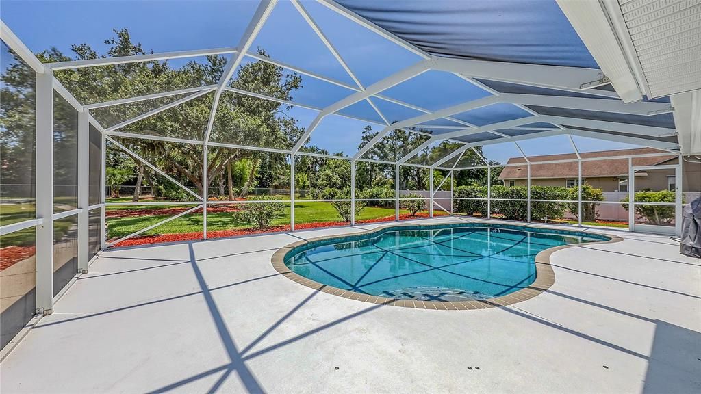 Active With Contract: $750,000 (4 beds, 2 baths, 2092 Square Feet)