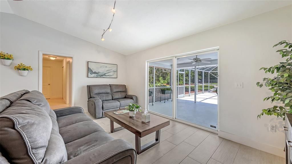 Active With Contract: $750,000 (4 beds, 2 baths, 2092 Square Feet)