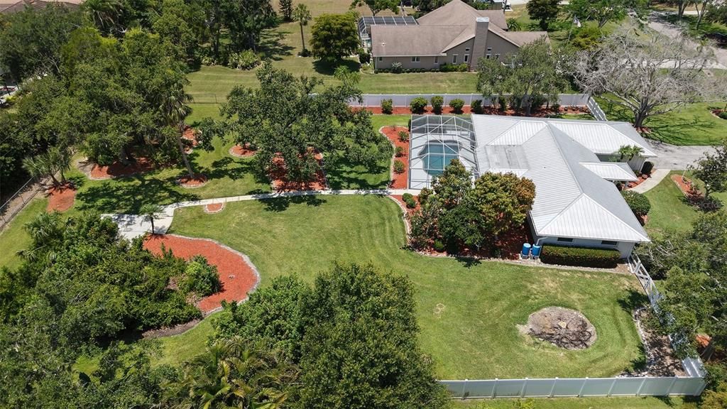 Active With Contract: $750,000 (4 beds, 2 baths, 2092 Square Feet)