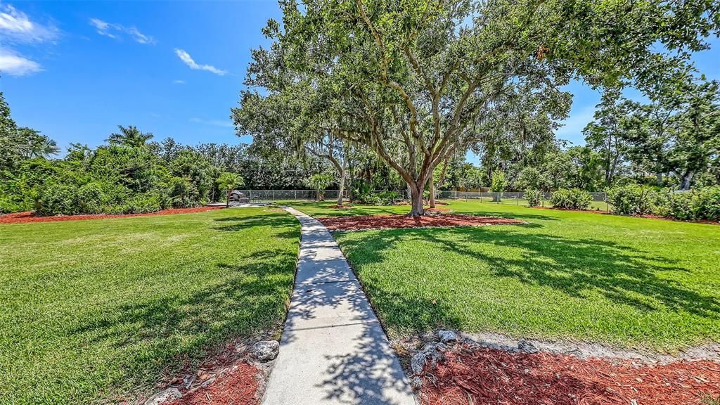 Active With Contract: $750,000 (4 beds, 2 baths, 2092 Square Feet)