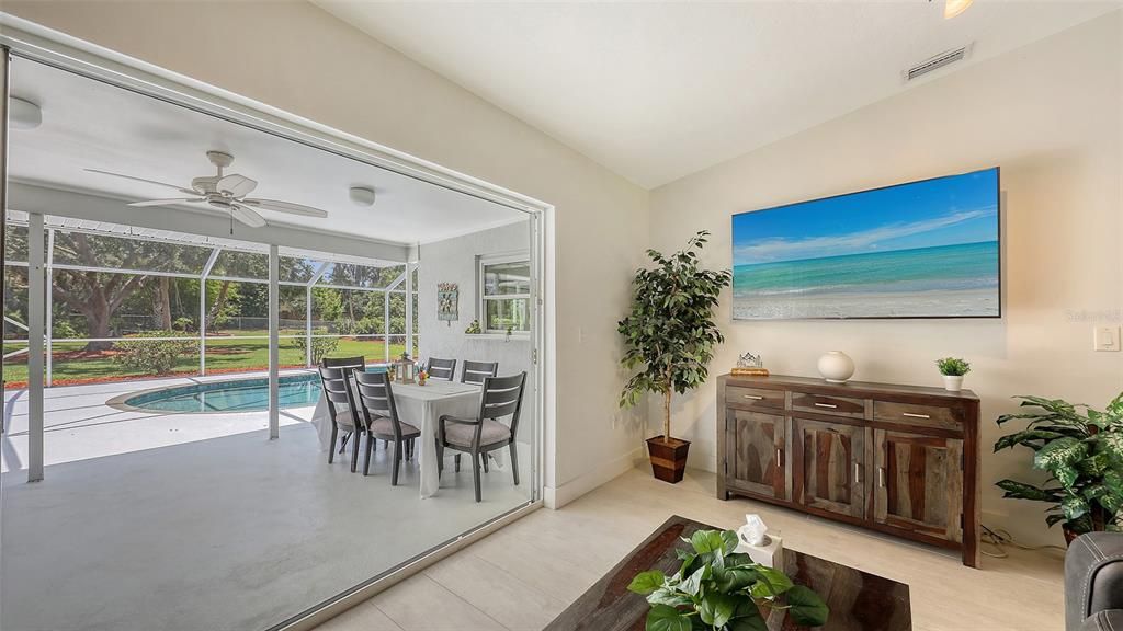 Active With Contract: $750,000 (4 beds, 2 baths, 2092 Square Feet)