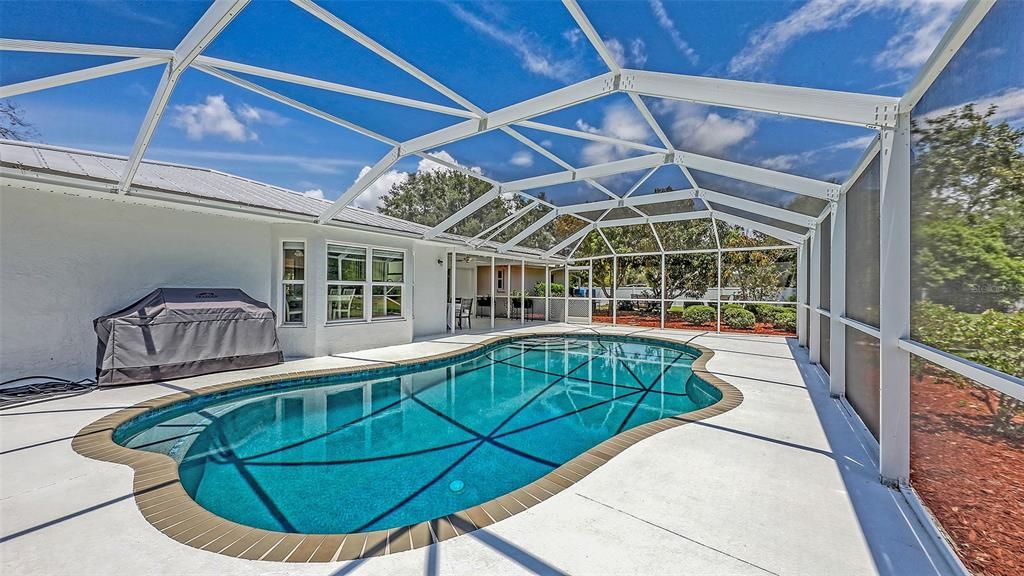 Active With Contract: $750,000 (4 beds, 2 baths, 2092 Square Feet)