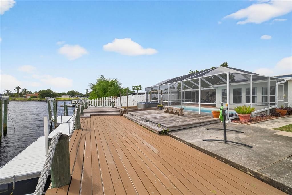 For Rent: $3,500 (3 beds, 3 baths, 2000 Square Feet)