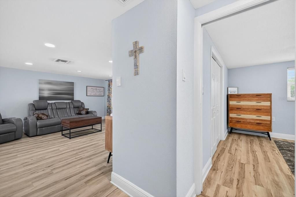 For Rent: $3,500 (3 beds, 3 baths, 2000 Square Feet)