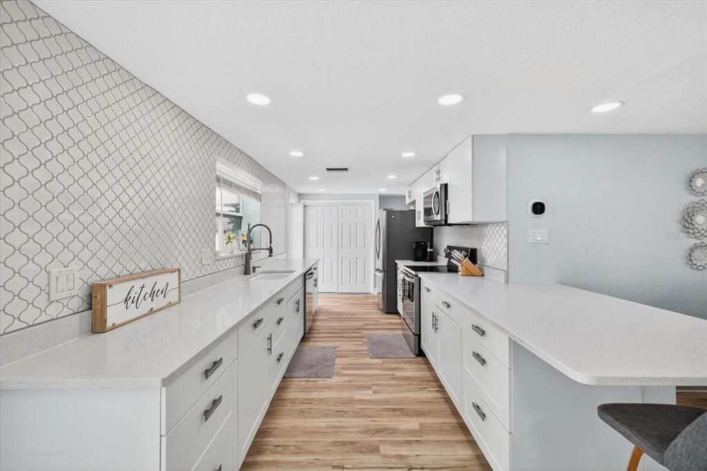 For Rent: $3,500 (3 beds, 3 baths, 2000 Square Feet)