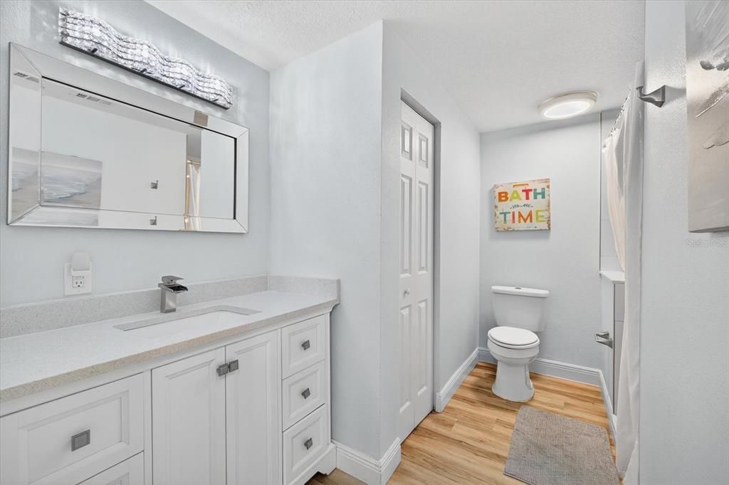 For Rent: $3,500 (3 beds, 3 baths, 2000 Square Feet)