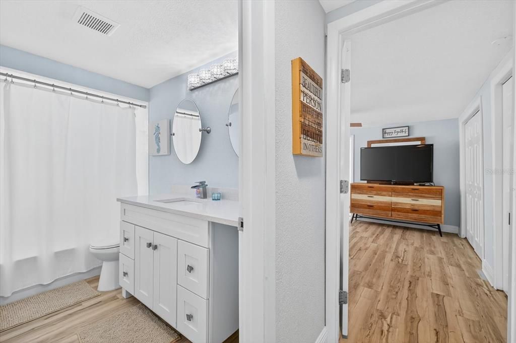 For Rent: $3,500 (3 beds, 3 baths, 2000 Square Feet)