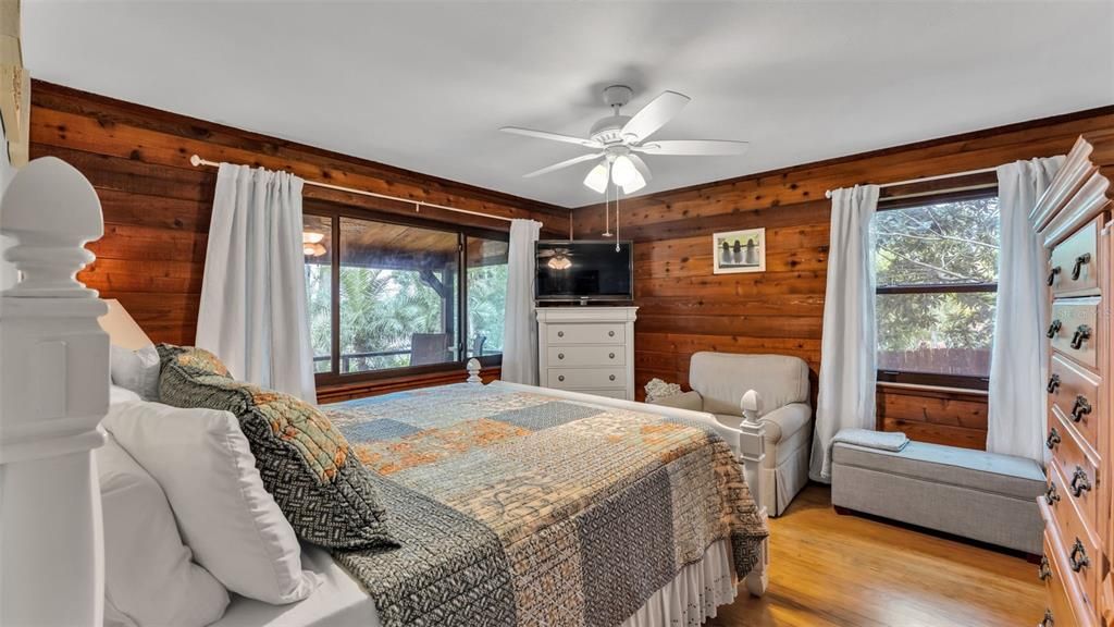 For Sale: $395,000 (3 beds, 2 baths, 1368 Square Feet)