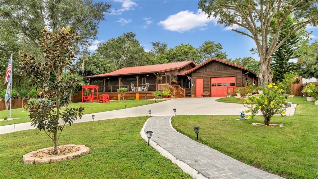 For Sale: $395,000 (3 beds, 2 baths, 1368 Square Feet)