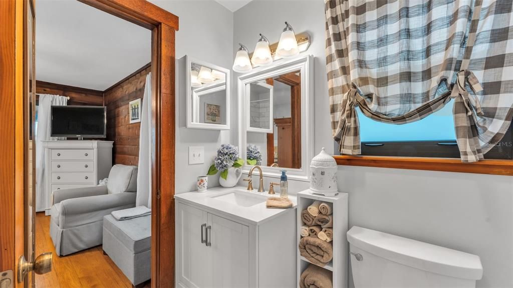 For Sale: $395,000 (3 beds, 2 baths, 1368 Square Feet)