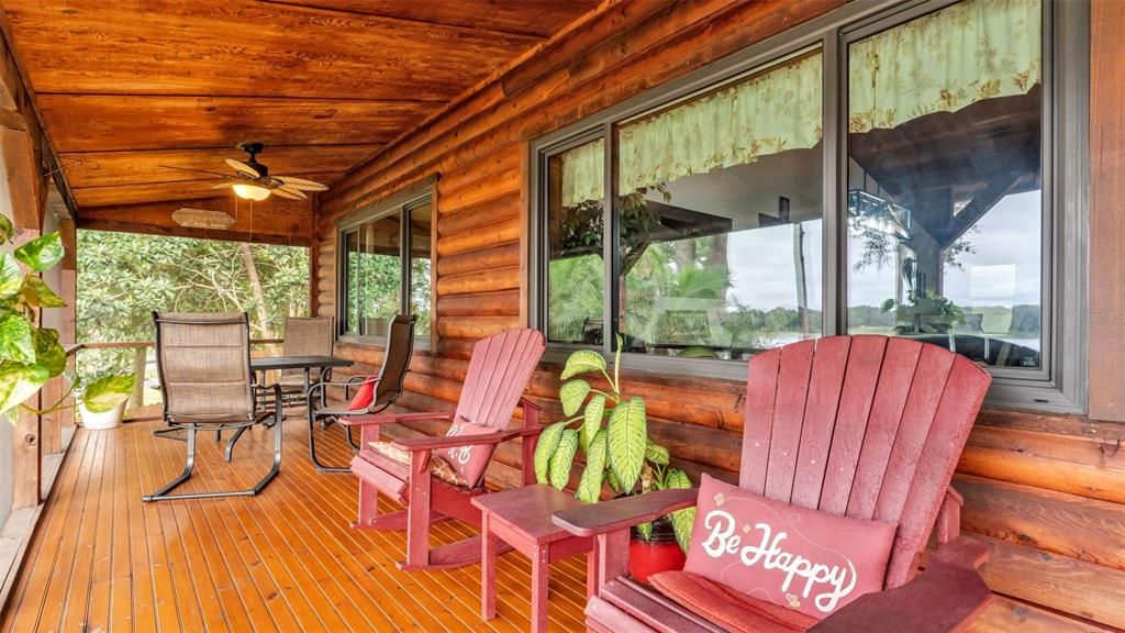 For Sale: $395,000 (3 beds, 2 baths, 1368 Square Feet)