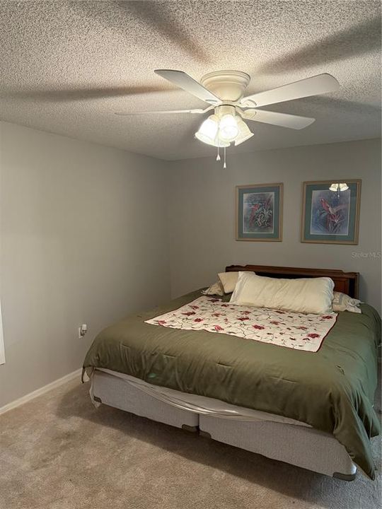 合同活跃: $194,900 (2 贝兹, 2 浴室, 1331 平方英尺)