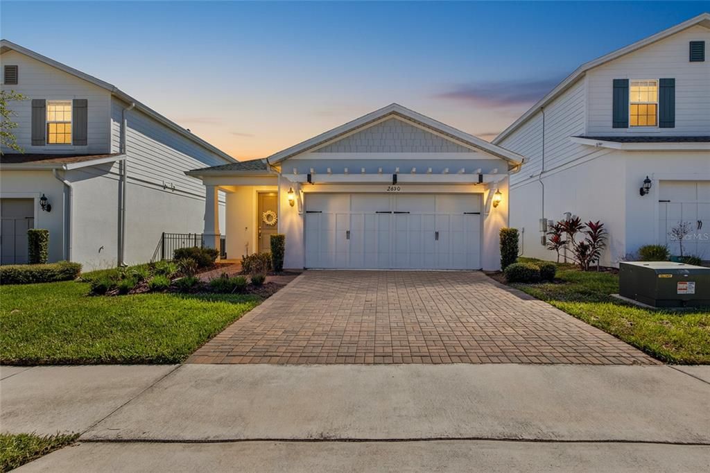 For Sale: $465,000 (3 beds, 2 baths, 1554 Square Feet)