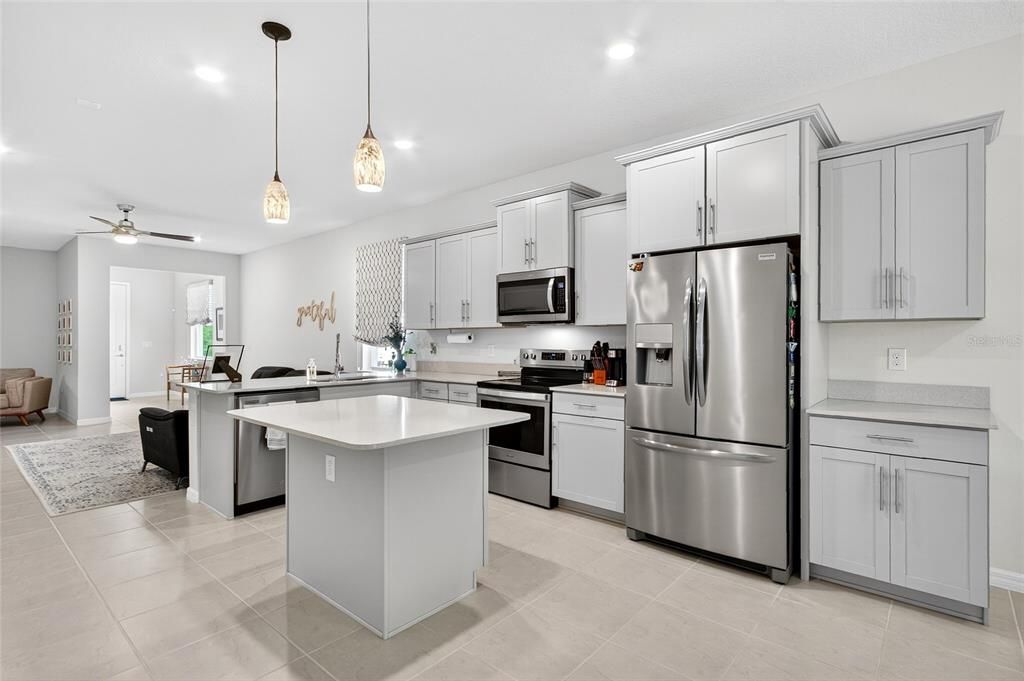 For Sale: $465,000 (3 beds, 2 baths, 1554 Square Feet)