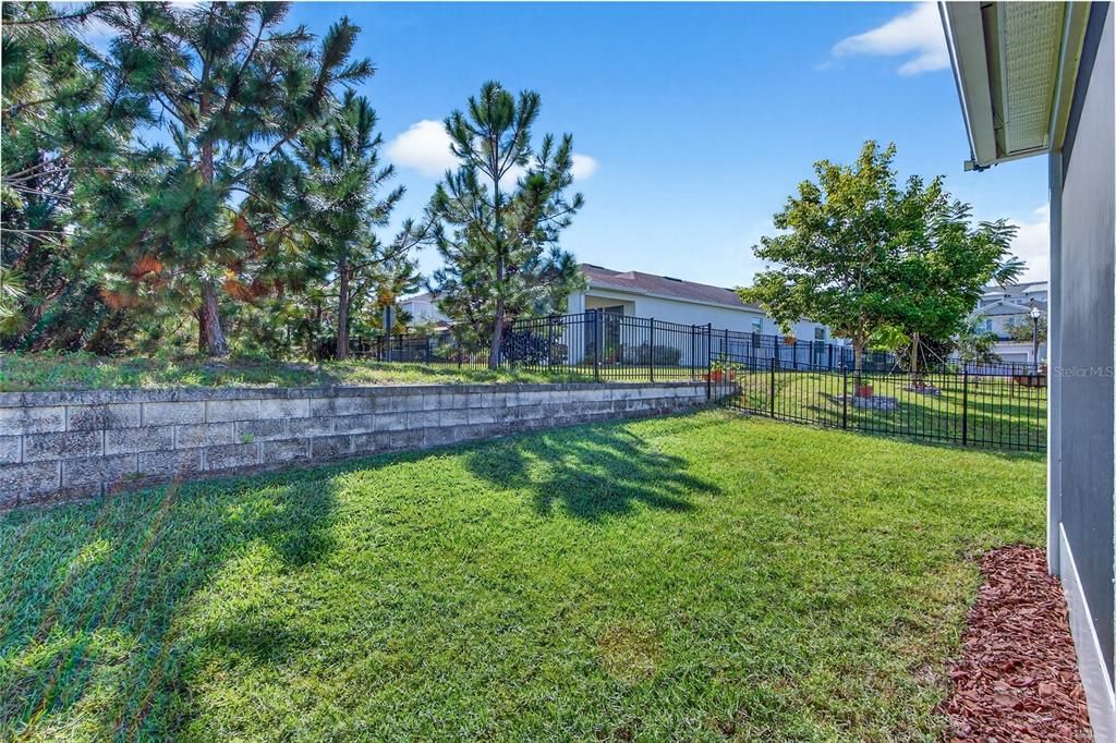 For Sale: $465,000 (3 beds, 2 baths, 1554 Square Feet)