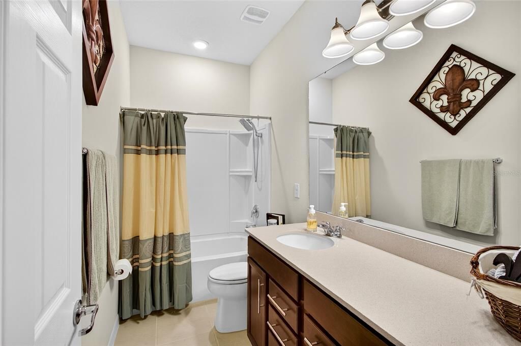 For Sale: $465,000 (3 beds, 2 baths, 1554 Square Feet)